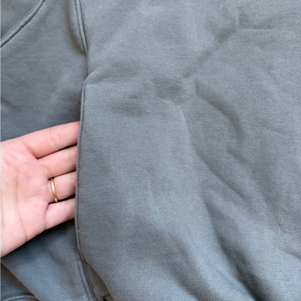 POPFLEX Women's Gray Crewneck Sweatshirt - Picture 3 of 6